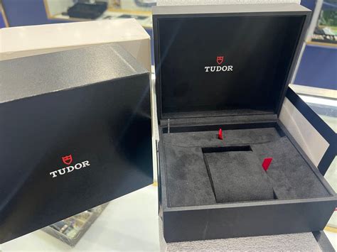 Tudor Watch Box New Black 51433.64 .